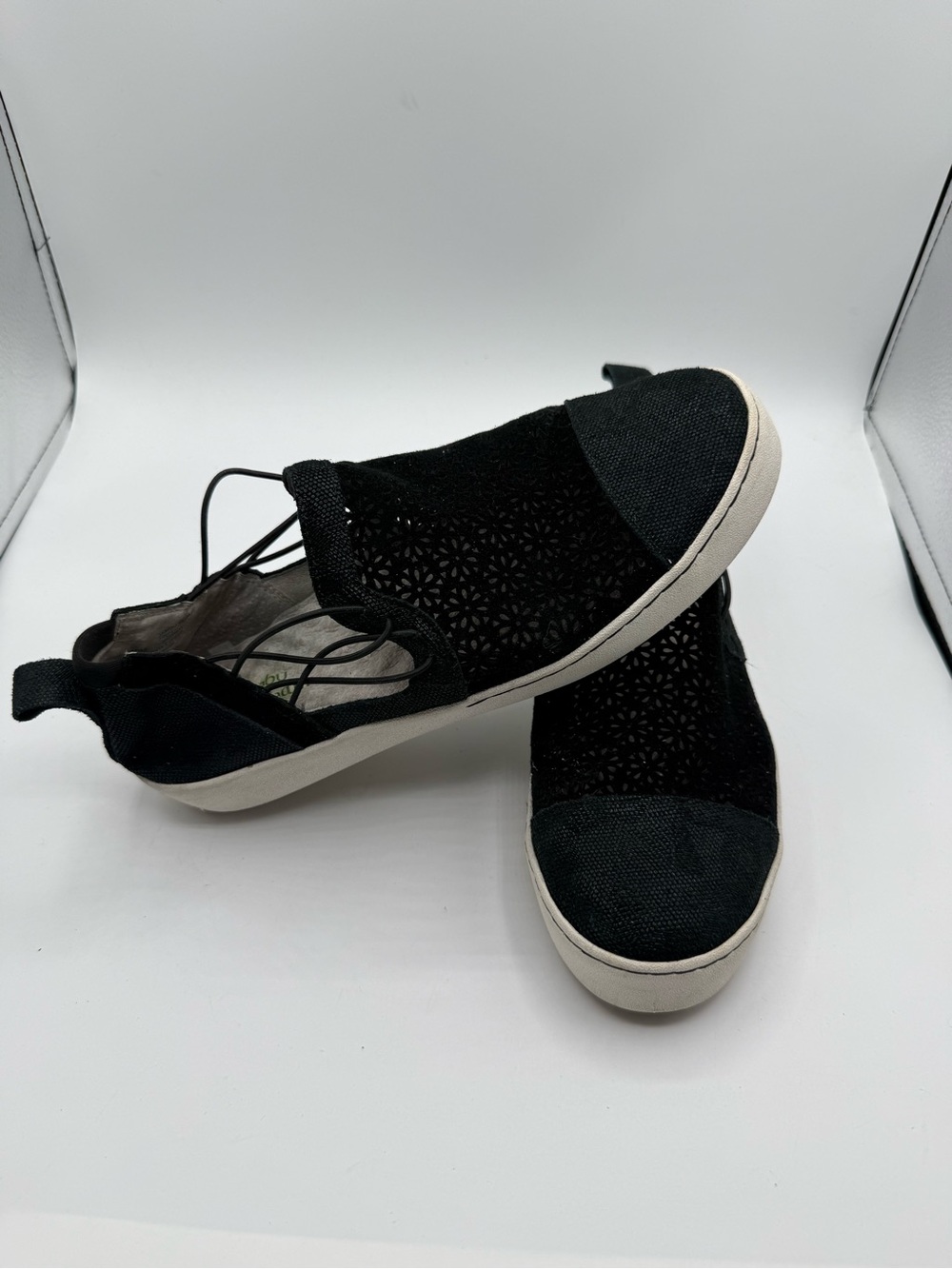 Jambu Women’s Erin Slip On Sneakers Sz 10M